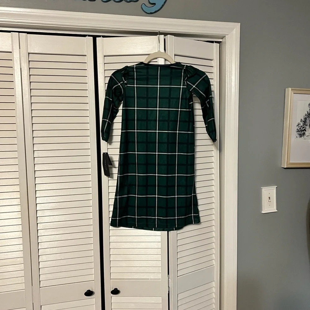 Tommy‎ Hilfiger Gown SZ 4T NWT